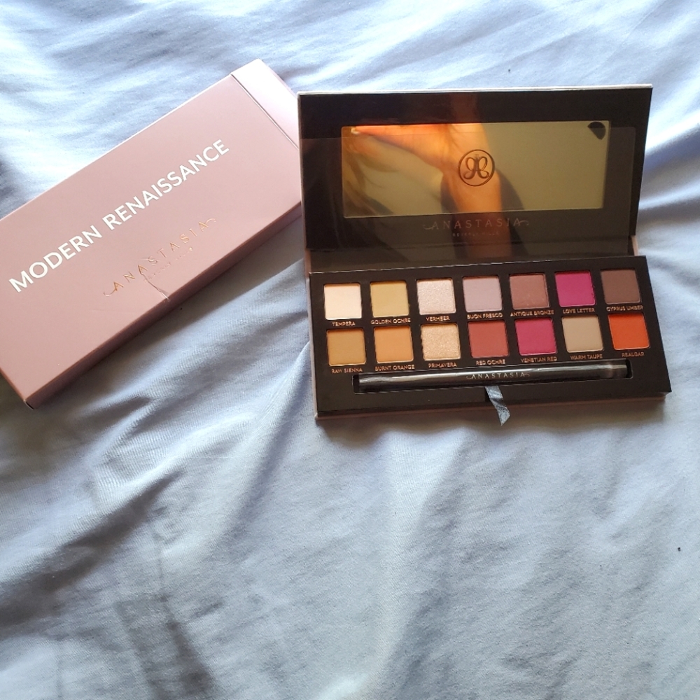NIB - Anastasia Modern Renaissance Eye Palette